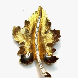 PAGO Vintage MCM 1960's Brushed Gold Tone Leaf Baguette Rhinestones Brooch/Pin